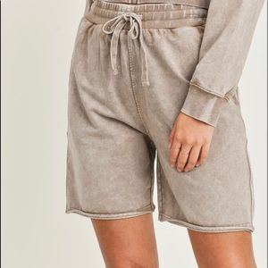 Mineral Washed Drawstring Shorts Mushroom brown